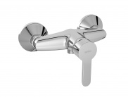 SHOWER MIXER WITH FLOW RESTRICTOR
