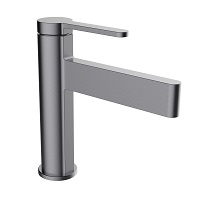 Single-lever basin mixer with aerator and flexible hoses 3/8″ >350mm.